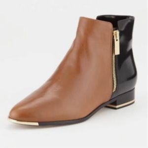 Michael Kors Black And Camel Two Toned Leather Ankle Boots Size 6